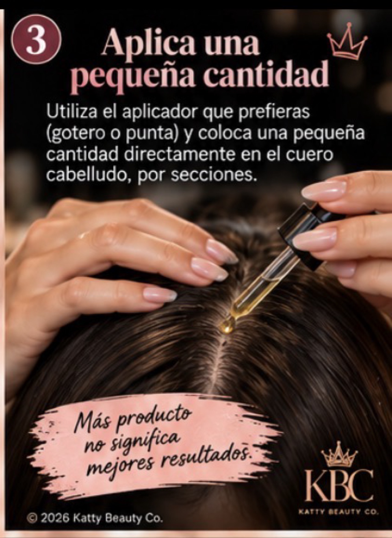 Paso 3: aplica una pequeña cantidad en el cuero cabelludo